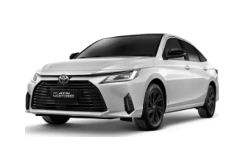 Yaris Ativ สี Platinum White Pearl / Black Roof